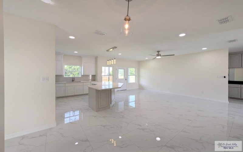 200 BROOKS CIRCLE NORTH, LA FERIA, TX 78559, 3 Habitaciones Habitaciones , ,2 BañosBaños,Residential,En Venta,200 BROOKS CIRCLE NORTH,29764282