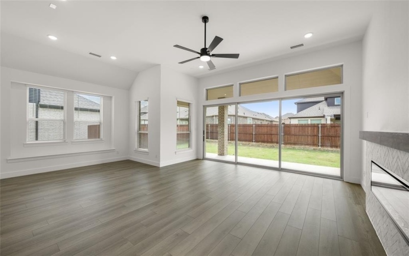 2102 Pelican Drive, Mansfield, TX 76063, 4 Bedrooms Bedrooms, ,3 BathroomsBathrooms,Residential,For Sale,2102 Pelican Drive,0,20991283