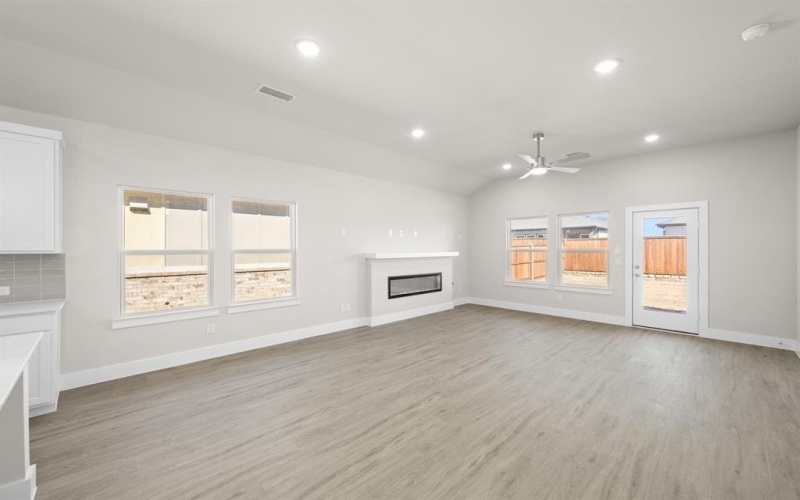 1728 Willow Patch Drive, Denton, TX 76249, 3 Bedrooms Bedrooms, ,2 BathroomsBathrooms,Residential,For Sale,1728 Willow Patch Drive,0,20991297