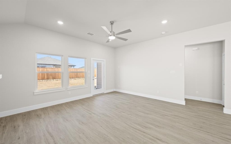 1728 Willow Patch Drive, Denton, TX 76249, 3 Bedrooms Bedrooms, ,2 BathroomsBathrooms,Residential,For Sale,1728 Willow Patch Drive,0,20991297