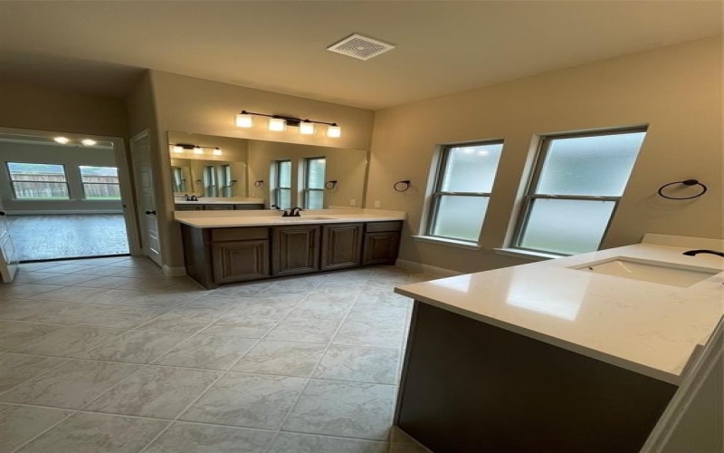 3278 Glorioso Drive, Royse City, TX 75189, 5 Bedrooms Bedrooms, ,5 BathroomsBathrooms,Residential,For Sale,3278 Glorioso Drive,20991345