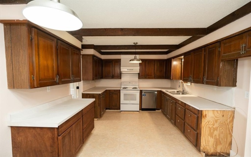 24070 hwy 31, Kilgore, TX 75662, 4 Habitaciones Habitaciones , ,3 BañosBaños,Residential,En Venta,24070 hwy 31,20991414