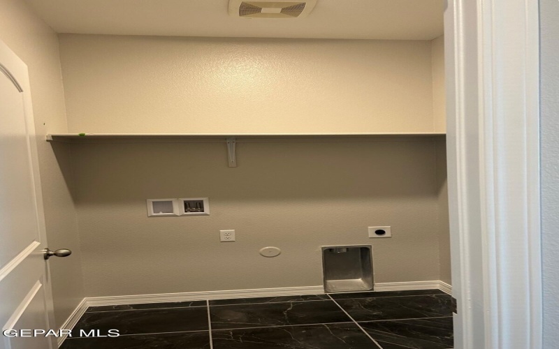 12816 CareFree Avenue, El Paso, TX 79928, 4 Bedrooms Bedrooms, ,1 BathroomBathrooms,Residential,For Sale,12816 CareFree Avenue,925924