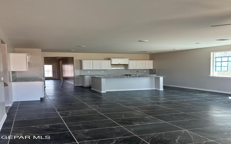 12816 CareFree Avenue, El Paso, TX 79928, 4 Bedrooms Bedrooms, ,1 BathroomBathrooms,Residential,For Sale,12816 CareFree Avenue,925924