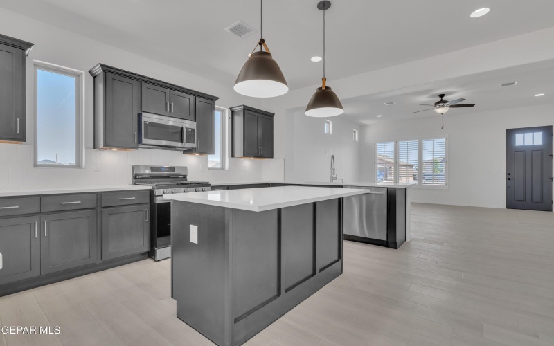 14936 Hill Ridge Court, El Paso, TX 79938, 3 Habitaciones Habitaciones , ,2 BañosBaños,Residential,En Venta,14936 Hill Ridge Court,925936