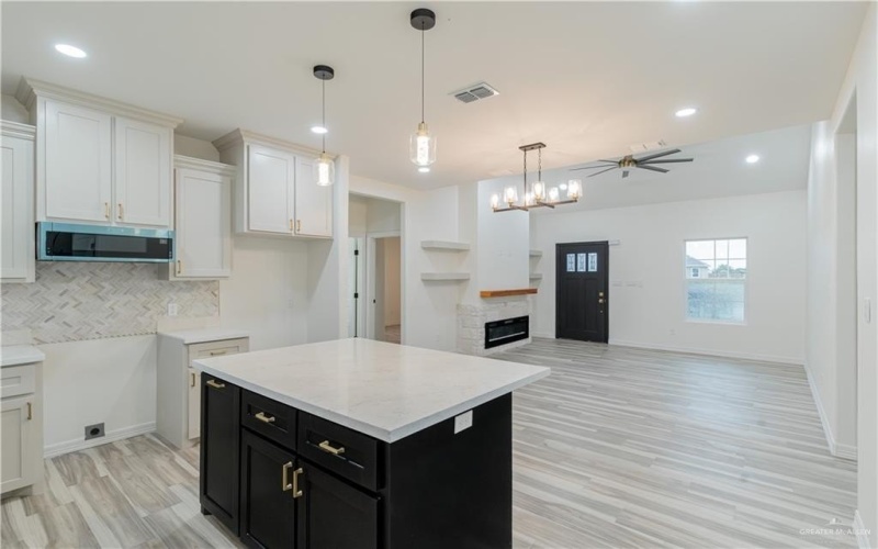 3515 Las Brisas Street, Edinburg, TX 75542, 3 Habitaciones Habitaciones , ,2 BañosBaños,Residential,En Venta,3515 Las Brisas Street,475375