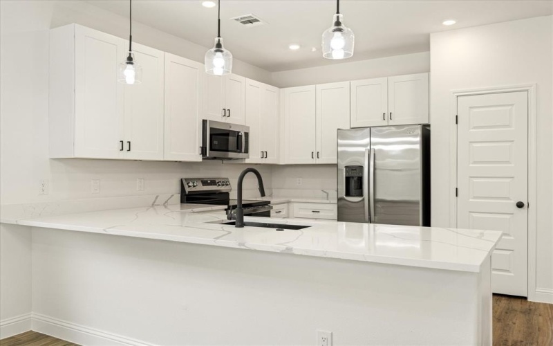5714 Barkridge Drive, Granbury, TX 76048, 3 Habitaciones Habitaciones , ,2 BañosBaños,Residential,En Venta,5714 Barkridge Drive,20987485