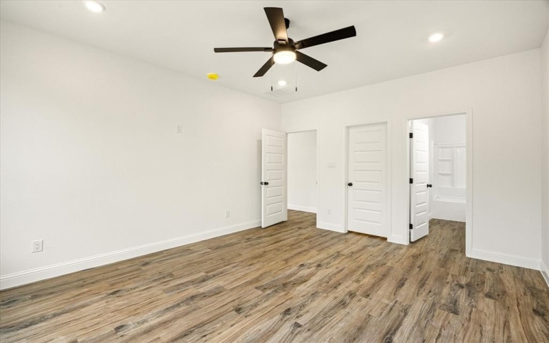 5714 Barkridge Drive, Granbury, TX 76048, 3 Habitaciones Habitaciones , ,2 BañosBaños,Residential,En Venta,5714 Barkridge Drive,20987485