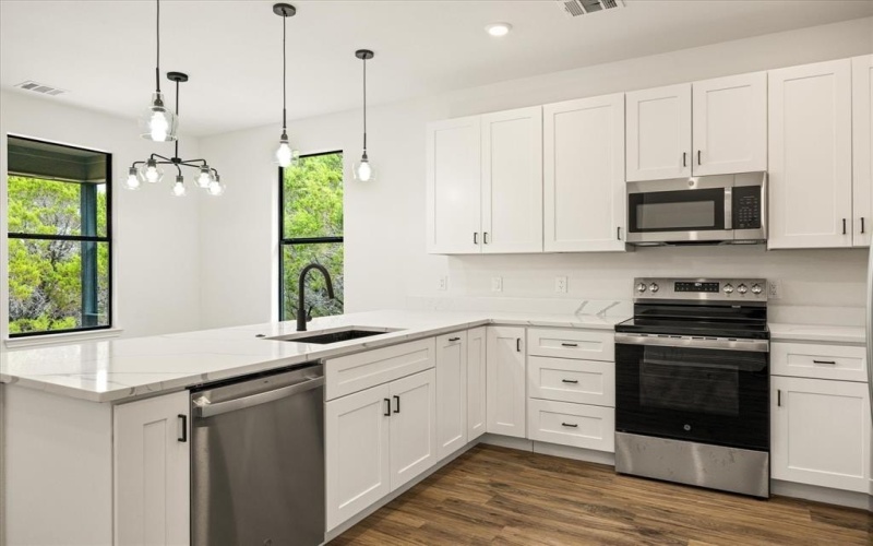 5714 Barkridge Drive, Granbury, TX 76048, 3 Habitaciones Habitaciones , ,2 BañosBaños,Residential,En Venta,5714 Barkridge Drive,20987485