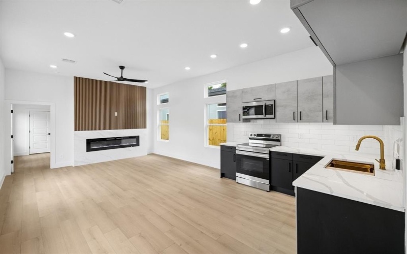 2507 Lowery Street, Dallas, TX 75215, 2 Bedrooms Bedrooms, ,2 BathroomsBathrooms,Residential,For Sale,2507 Lowery Street,20988497