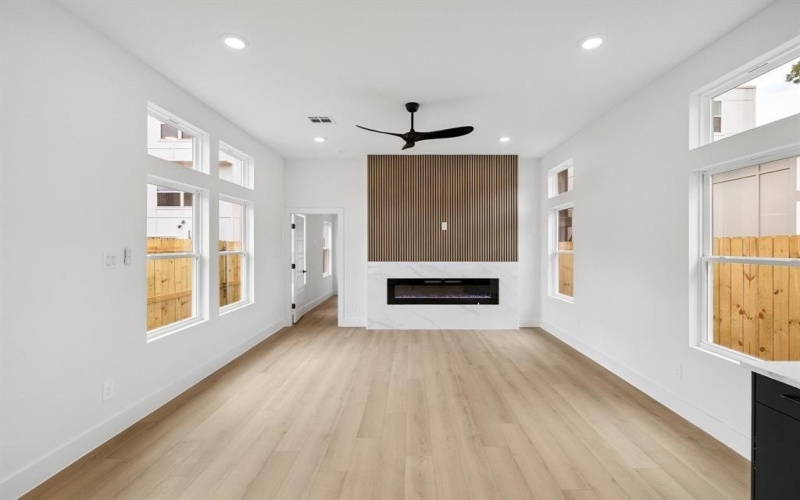 2507 Lowery Street, Dallas, TX 75215, 2 Bedrooms Bedrooms, ,2 BathroomsBathrooms,Residential,For Sale,2507 Lowery Street,20988497