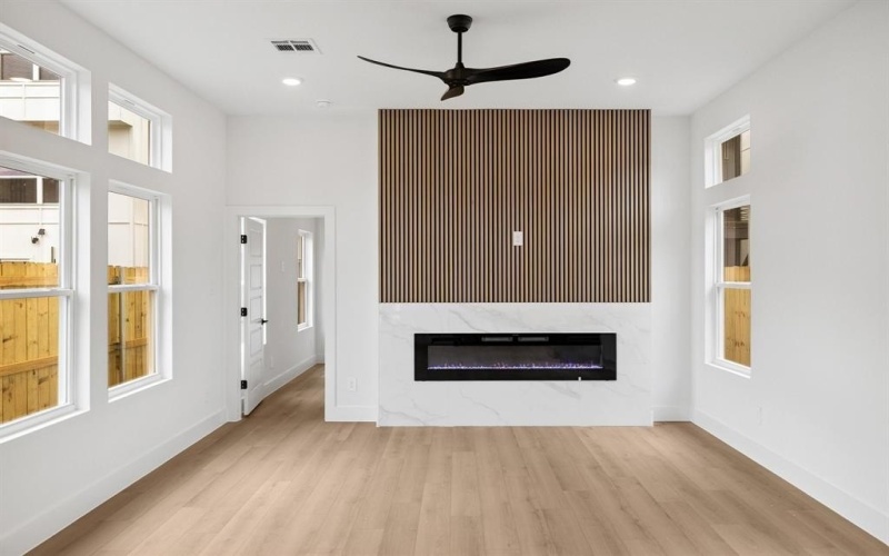 2507 Lowery Street, Dallas, TX 75215, 2 Bedrooms Bedrooms, ,2 BathroomsBathrooms,Residential,For Sale,2507 Lowery Street,20988497