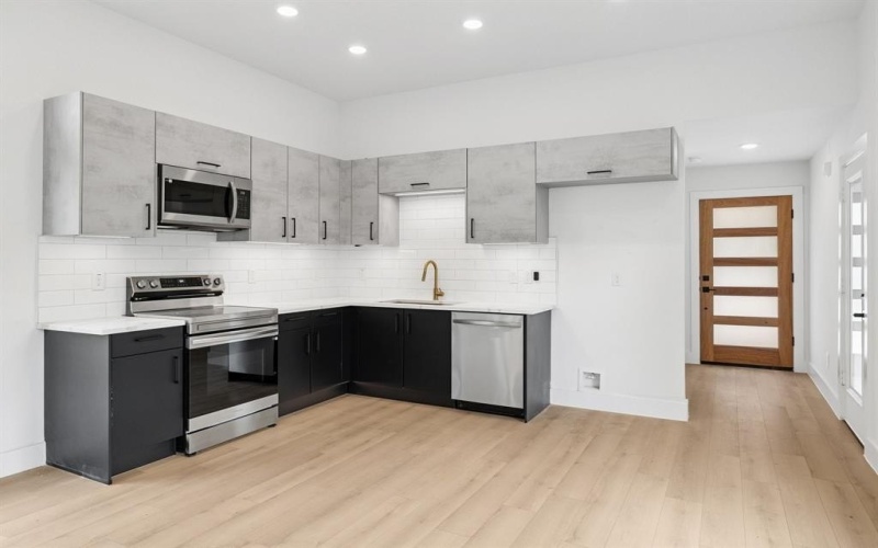 2507 Lowery Street, Dallas, TX 75215, 2 Bedrooms Bedrooms, ,2 BathroomsBathrooms,Residential,For Sale,2507 Lowery Street,20988497