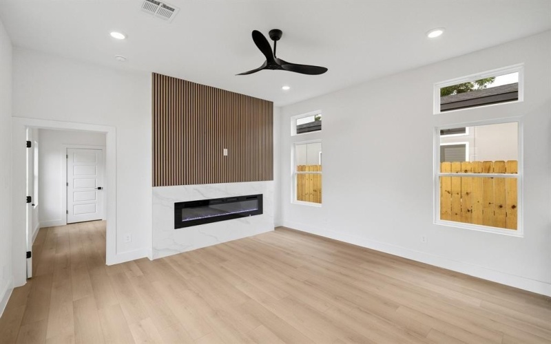 2507 Lowery Street, Dallas, TX 75215, 2 Bedrooms Bedrooms, ,2 BathroomsBathrooms,Residential,For Sale,2507 Lowery Street,20988497