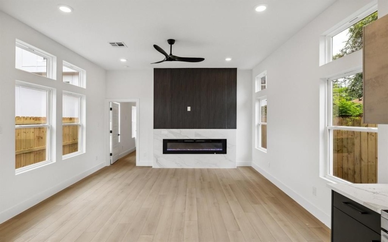 2509 Lowery Street, Dallas, TX 75215, 2 Bedrooms Bedrooms, ,2 BathroomsBathrooms,Residential,For Sale,2509 Lowery Street,20988740