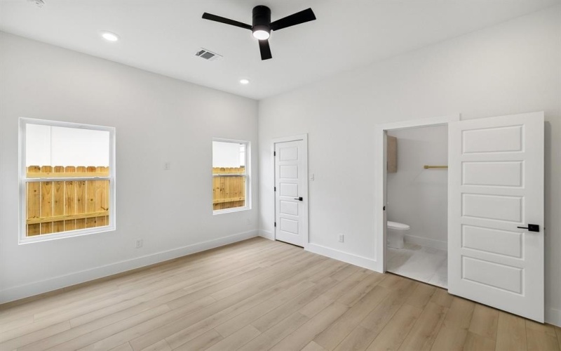 2509 Lowery Street, Dallas, TX 75215, 2 Bedrooms Bedrooms, ,2 BathroomsBathrooms,Residential,For Sale,2509 Lowery Street,20988740