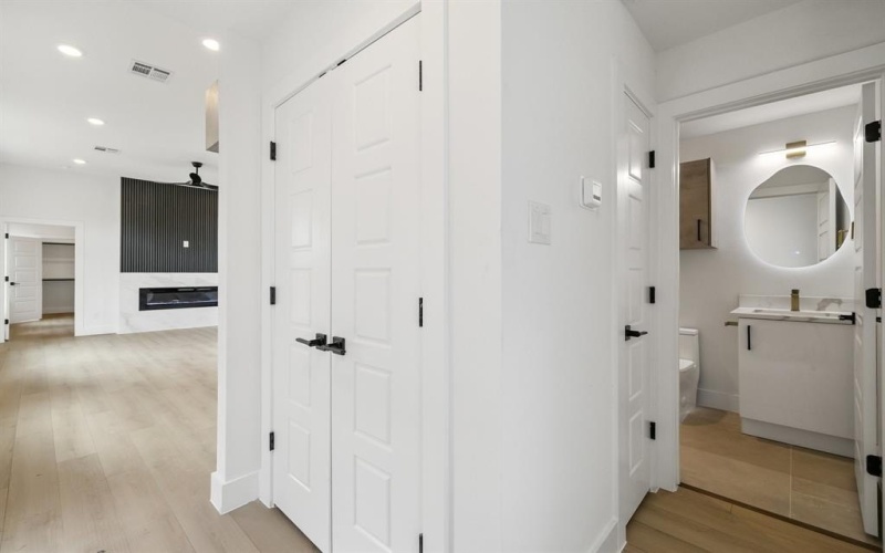 2509 Lowery Street, Dallas, TX 75215, 2 Bedrooms Bedrooms, ,2 BathroomsBathrooms,Residential,For Sale,2509 Lowery Street,20988740
