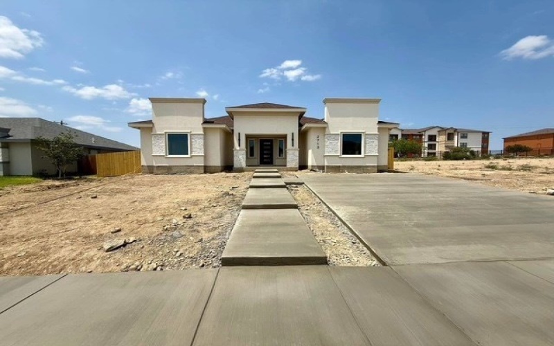 2713 Natalia Dr., Eagle Pass, TX 78852, 4 Bedrooms Bedrooms, ,2 BathroomsBathrooms,Residential,For Sale,2713 Natalia Dr.,80951
