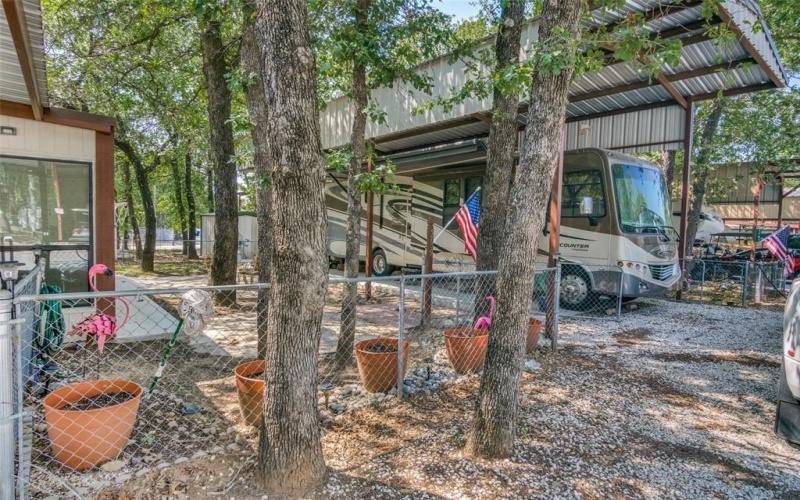 5709 Campfire Lane, Granbury, TX 76049, 1 Bedroom Bedrooms, ,1 BathroomBathrooms,Residential,For Sale,5709 Campfire Lane,20991772