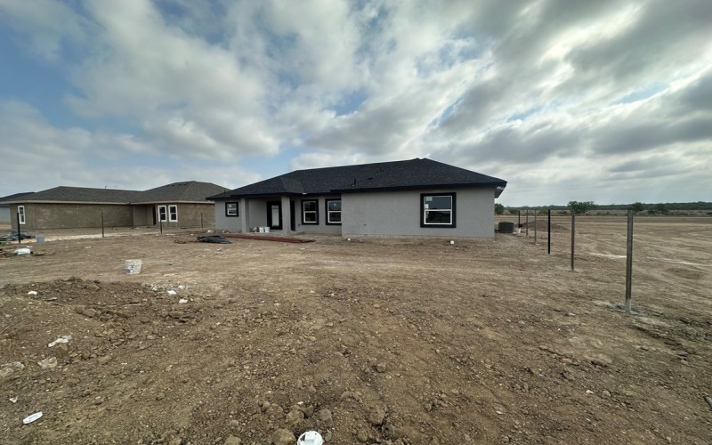 3270 Ethel Dr, Eagle Pass, TX 78852, 4 Bedrooms Bedrooms, ,2 BathroomsBathrooms,Residential,For Sale,3270 Ethel Dr,80960
