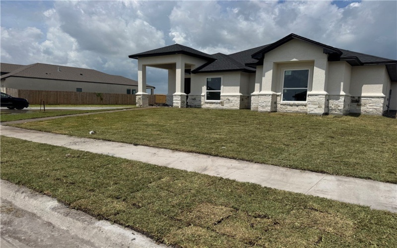 2701 Lannister, Corpus Christi, TX 78415, 5 Bedrooms Bedrooms, ,2 BathroomsBathrooms,Residential,For Sale,2701 Lannister,461668