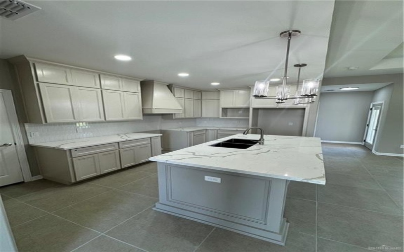 12711 N 37th Lane, McAllen, TX 78504, 3 Habitaciones Habitaciones , ,2 BañosBaños,Residential,En Venta,12711 N 37th Lane,475415