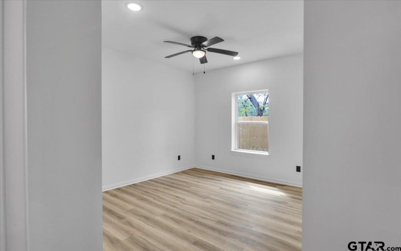 906 S Turner, Tyler, TX 75701, 3 Bedrooms Bedrooms, ,2 BathroomsBathrooms,Residential,For Sale,906 S Turner,25005165