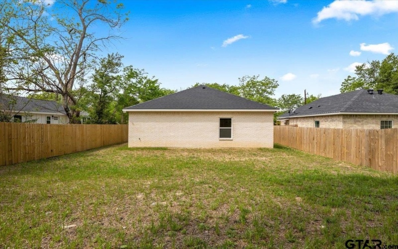 906 S Turner, Tyler, TX 75701, 3 Bedrooms Bedrooms, ,2 BathroomsBathrooms,Residential,For Sale,906 S Turner,25005165