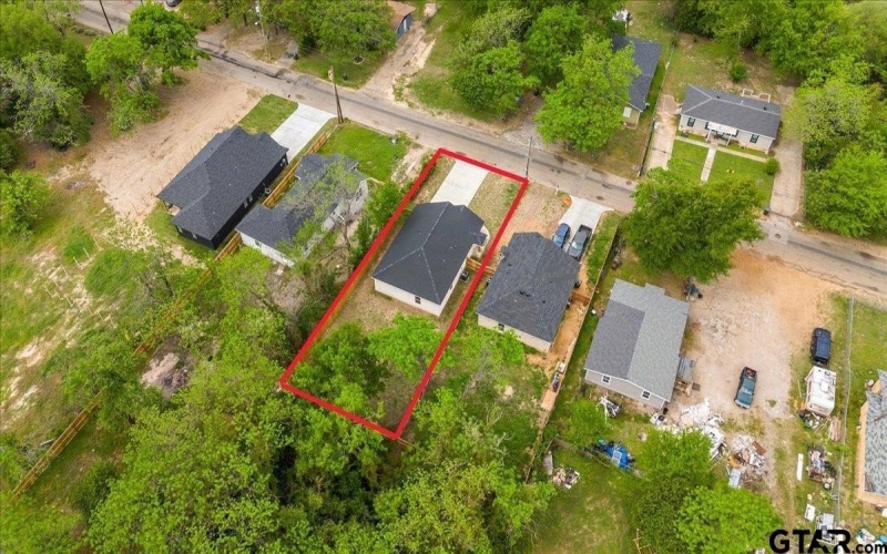 906 S Turner, Tyler, TX 75701, 3 Bedrooms Bedrooms, ,2 BathroomsBathrooms,Residential,For Sale,906 S Turner,25005165