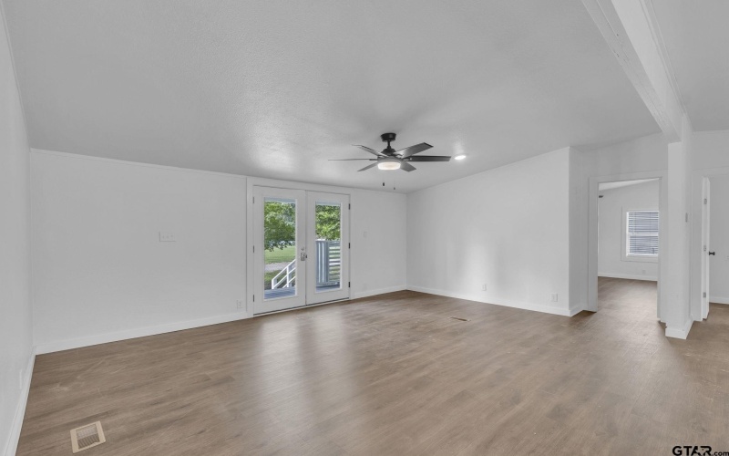441 N Hill, Tyler, TX 75706, 3 Bedrooms Bedrooms, ,2 BathroomsBathrooms,Residential,For Sale,441 N Hill,25010275