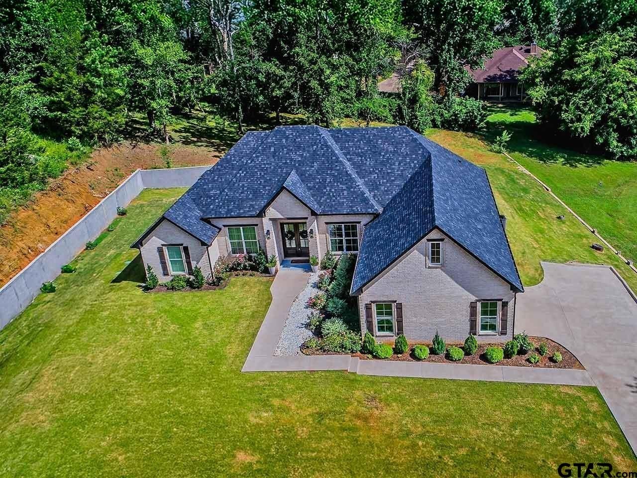 15883 Crazy Horse Dr, Lindale, TX 75771, 4 Bedrooms Bedrooms, ,3 BathroomsBathrooms,Residential,For Sale,15883 Crazy Horse Dr,25010289