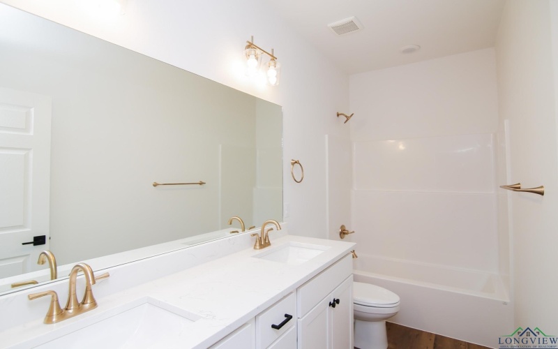 125 Vesta St, Longview, TX 75602, 3 Bedrooms Bedrooms, ,2 BathroomsBathrooms,Residential,For Sale,125 Vesta St,20254692