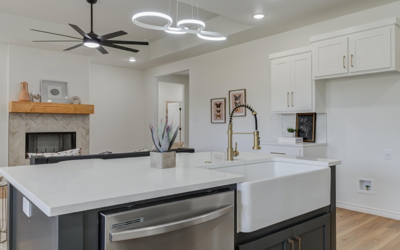 1307 Quincy Avenue, Lubbock, TX 79416, 3 Bedrooms Bedrooms, ,2 BathroomsBathrooms,Residential,For Sale,1307 Quincy Avenue,202557431