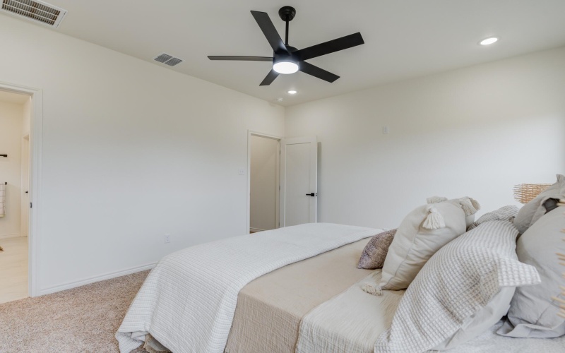 1307 Quincy Avenue, Lubbock, TX 79416, 3 Bedrooms Bedrooms, ,2 BathroomsBathrooms,Residential,For Sale,1307 Quincy Avenue,202557431