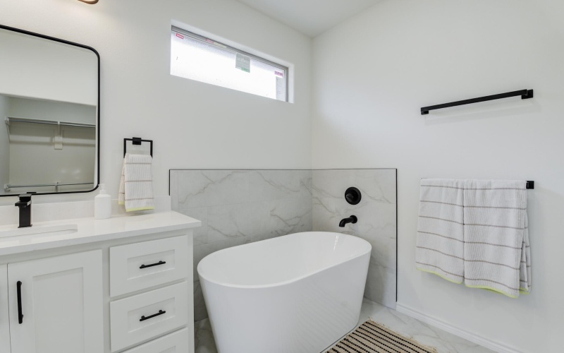 1307 Quincy Avenue, Lubbock, TX 79416, 3 Bedrooms Bedrooms, ,2 BathroomsBathrooms,Residential,For Sale,1307 Quincy Avenue,202557431
