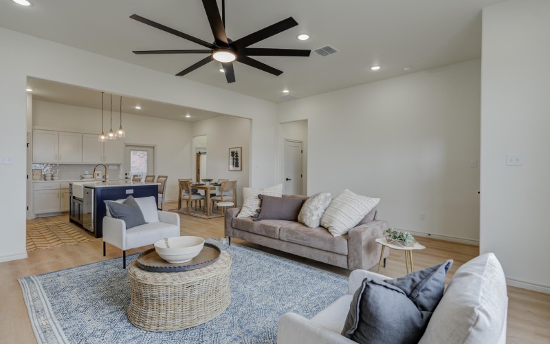 1309 Quincy Avenue, Lubbock, TX 79416, 3 Bedrooms Bedrooms, ,2 BathroomsBathrooms,Residential,For Sale,1309 Quincy Avenue,202557432