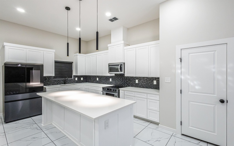 3702 Yoyis St., Laredo, TX 78046, 3 Bedrooms Bedrooms, ,2 BathroomsBathrooms,Residential,For Sale,3702 Yoyis St.,20252924