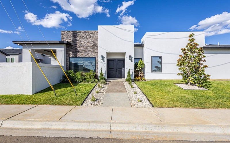 3702 Yoyis St., Laredo, TX 78046, 3 Bedrooms Bedrooms, ,2 BathroomsBathrooms,Residential,For Sale,3702 Yoyis St.,20252924
