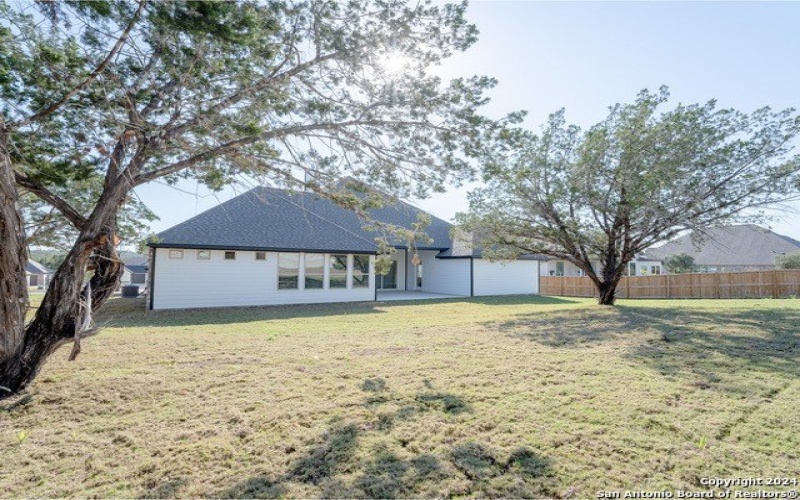 534 Englewood Lane, Castroville, TX 78009, 4 Habitaciones Habitaciones , ,3 BañosBaños,Residential,En Venta,534 Englewood Lane,1755877