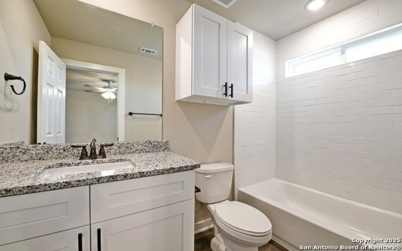 11319 Clearmine, San Antonio, TX 78224, ,8 BathroomsBathrooms,Residential Multi Family,For Sale,11319 Clearmine,1881827