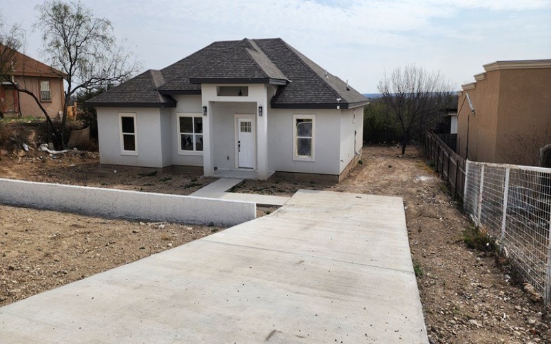 1184 Calle Baltica, Eagle Pass, TX 78852, 3 Habitaciones Habitaciones , ,2 BañosBaños,Residential,En Venta,1184 Calle Baltica,81004