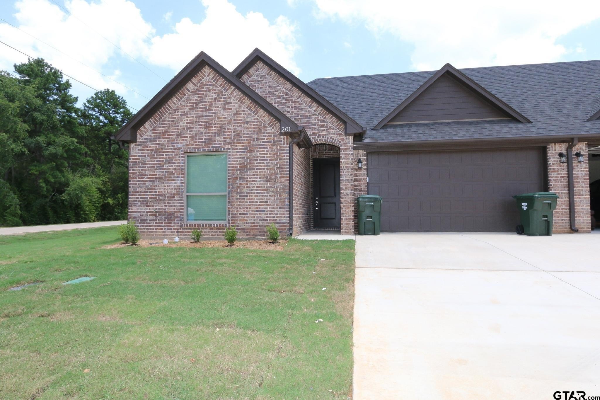 10243 CR 135, Flint, TX 75762, ,2 BathroomsBathrooms,Residential Multi Family,For Sale,10243 CR 135,25010322