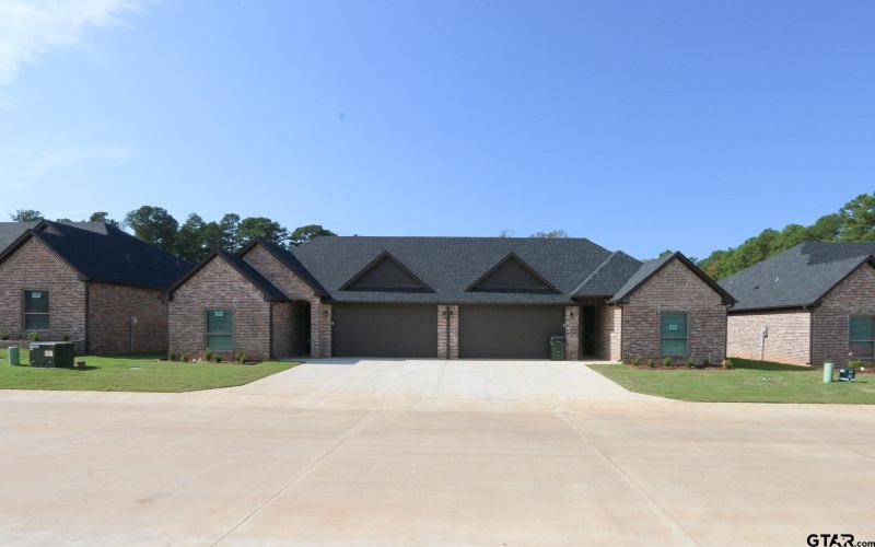 10243 CR 135, Flint, TX 75762, ,2 BathroomsBathrooms,Residential Multi Family,For Sale,10243 CR 135,25010322