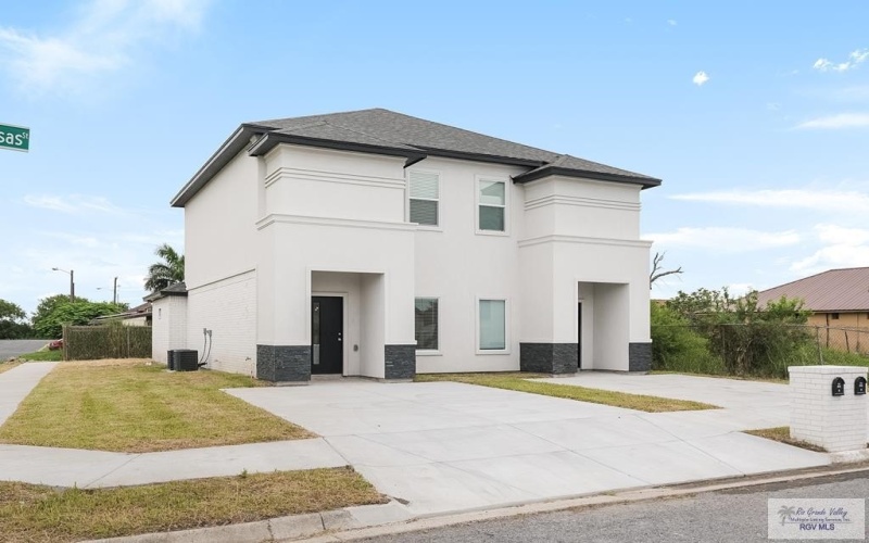 474 LAMPASAS ST, BROWNSVILLE, TX 78521, ,Residential Multi Family,En Venta,474 LAMPASAS ST,29766615