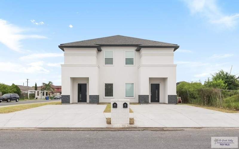 474 LAMPASAS ST, BROWNSVILLE, TX 78521, ,Residential Multi Family,En Venta,474 LAMPASAS ST,29766615