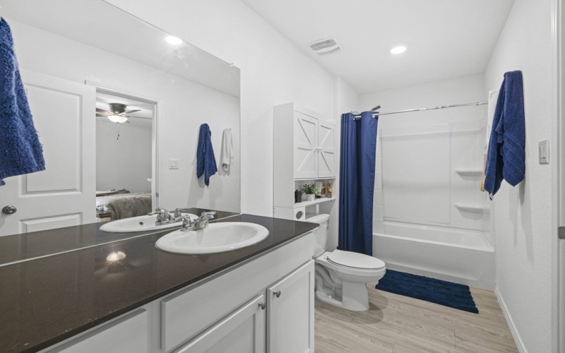108 Ciarans Crossing, Fredericksburg, TX 78624, 3 Habitaciones Habitaciones , ,2 BañosBaños,Residential,En Venta,108 Ciarans Crossing,119771