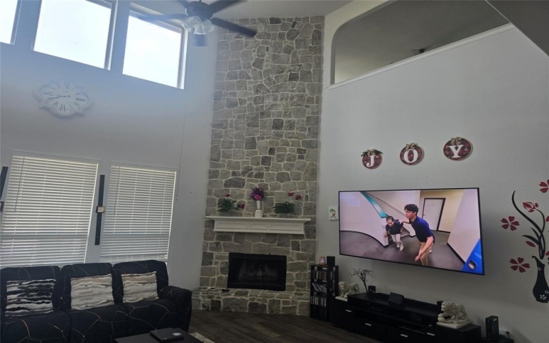 150 Fire Wheel Drive, Waxahachie, TX 75167, 6 Habitaciones Habitaciones , ,3 BañosBaños,Residential,En Venta,150 Fire Wheel Drive,20803317