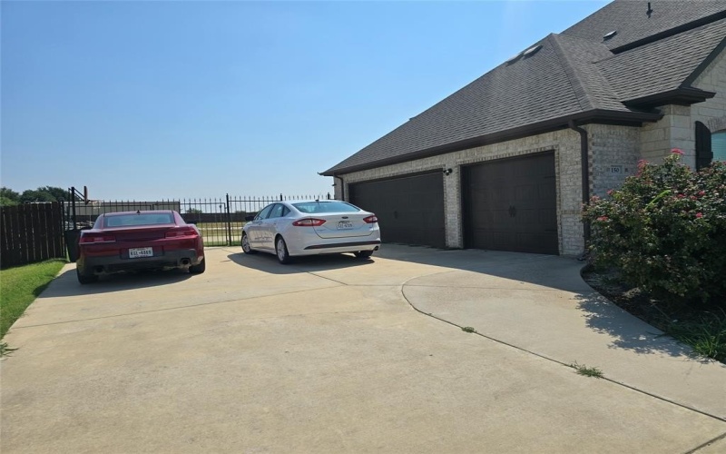 150 Fire Wheel Drive, Waxahachie, TX 75167, 6 Habitaciones Habitaciones , ,3 BañosBaños,Residential,En Venta,150 Fire Wheel Drive,20803317