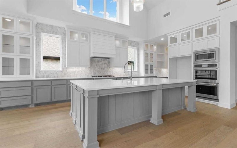 2306 Sarah Drive, Rockwall, TX 75087, 5 Bedrooms Bedrooms, ,6 BathroomsBathrooms,Residential,For Sale,2306 Sarah Drive,20992056