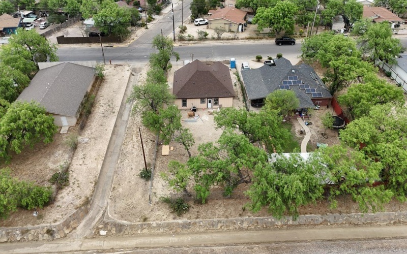 903 KIFURI STREET, Eagle Pass, TX 78852, 3 Bedrooms Bedrooms, ,2 BathroomsBathrooms,Residential,For Sale,903 KIFURI STREET,81031